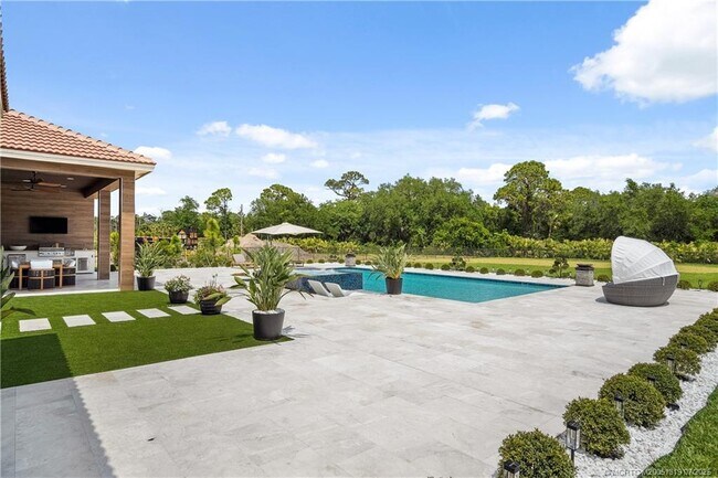 Foto del edificio - 5214 SW Pomegranate Way