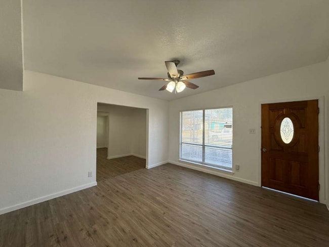 Foto del edificio - 2934 Hatton St