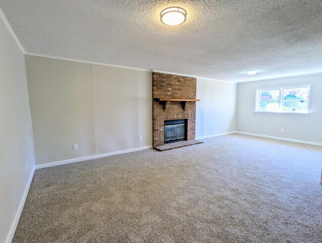 Building Photo - 6672 Ellworth Ridge Ct