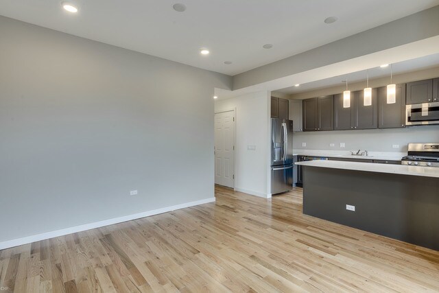 Foto del edificio - 4527 S Evans Ave