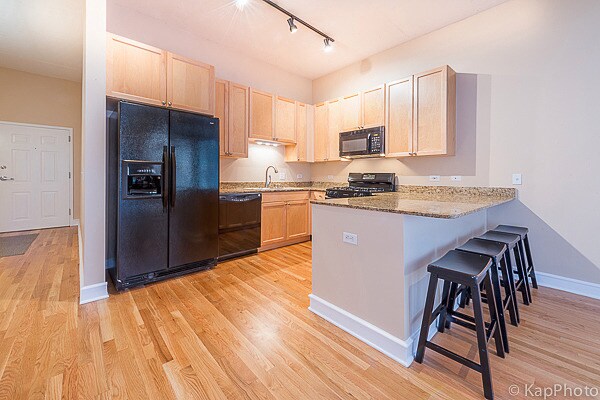 Foto del edificio - 910 W Madison St