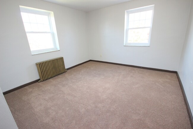 Bedroom - FRIENDSHIP COURT