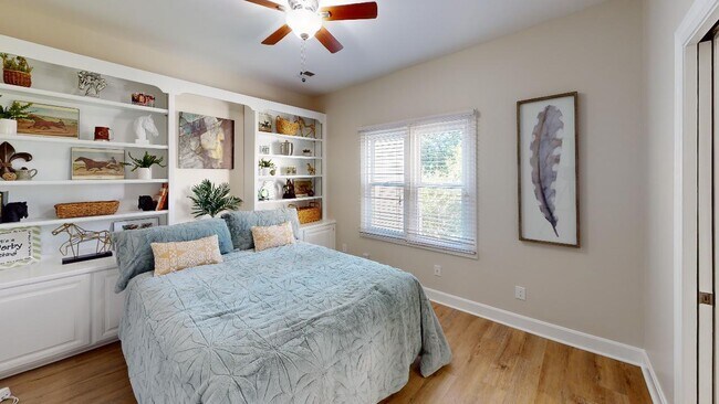 Foto del edificio - 3529 Cave Hill Pl