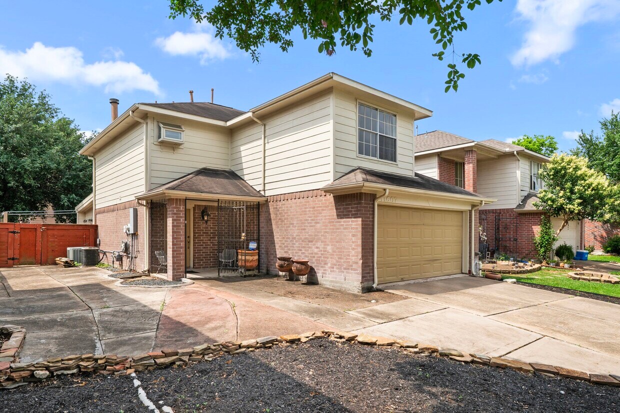 Foto principal - 11607 Zarroll Dr