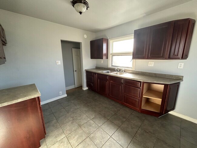 Foto del edificio - 2209 Smith Ave