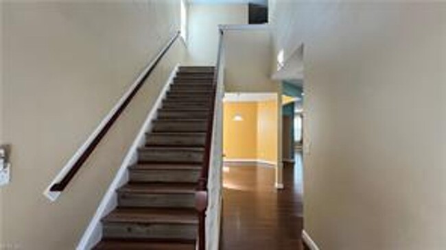 Building Photo - 6251 Sewells Point Rd