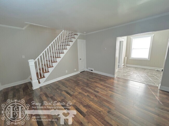 Sala de estar - 567 Parkview Dr