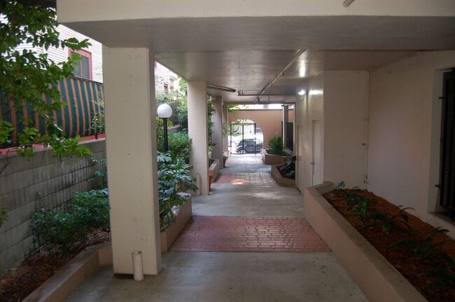 Foto del edificio - 308 Hanover Ave
