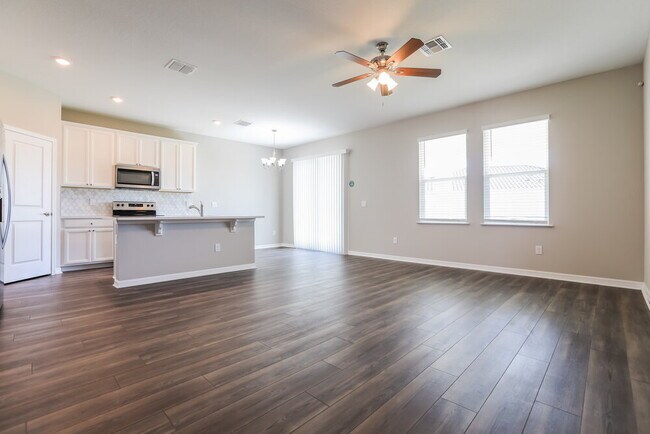 Building Photo - 601 Nasturtium Ct