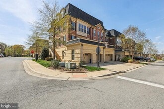 Building Photo - 615 River Mist Dr