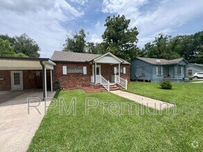Building Photo - 4961 Oaklon Ave