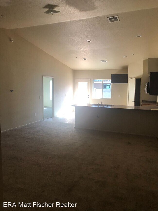 Foto del edificio - 3 br, 2 bath House - 7303 E. 38th Ln.