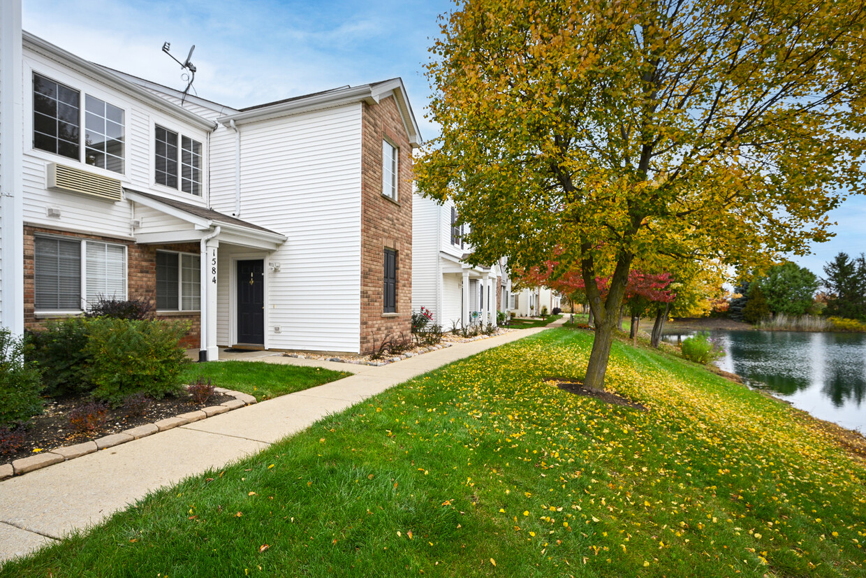 Foto principal - 1584 McClure Rd