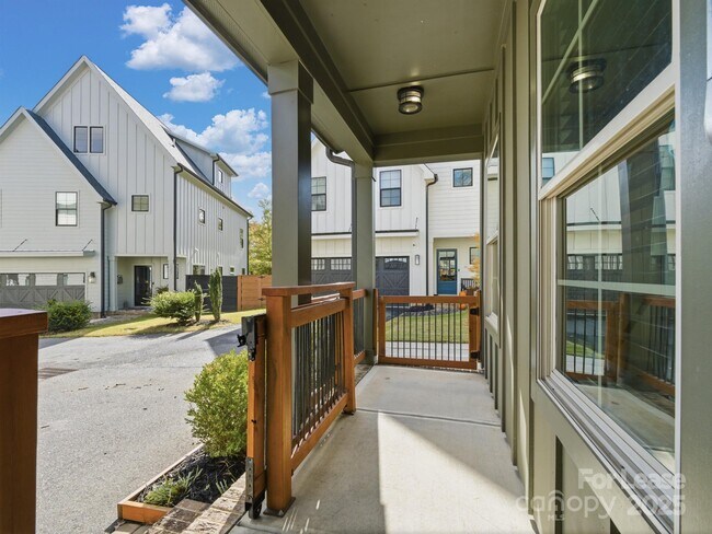 Foto del edificio - 1511 Landis Ave