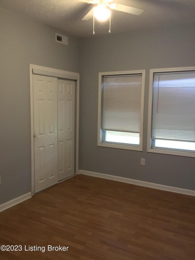 Foto principal - 952 S Floyd St