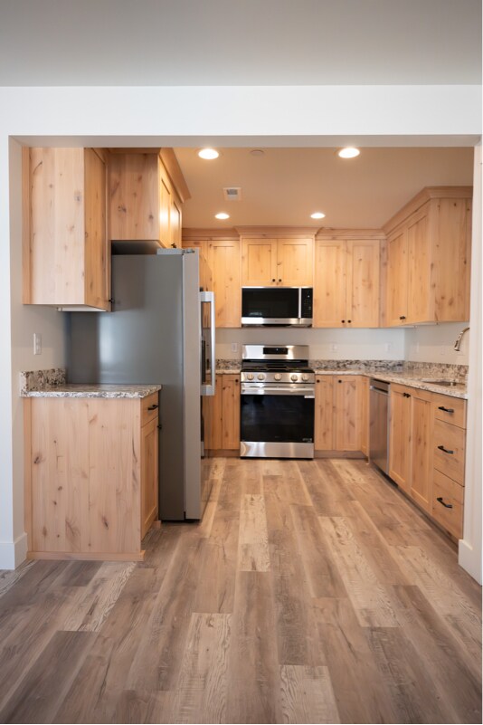 Building Photo - 520 E South Weber Dr