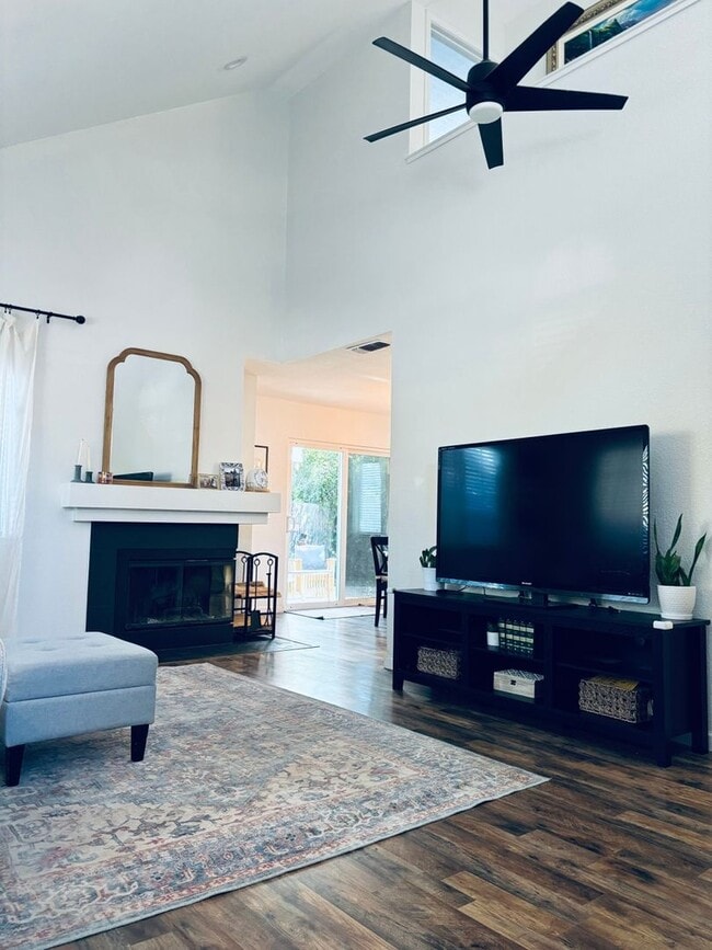 Building Photo - Charming 3BR Auburn Home