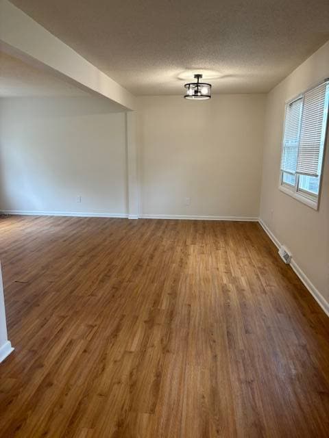 Foto del edificio - 1824 Albany St