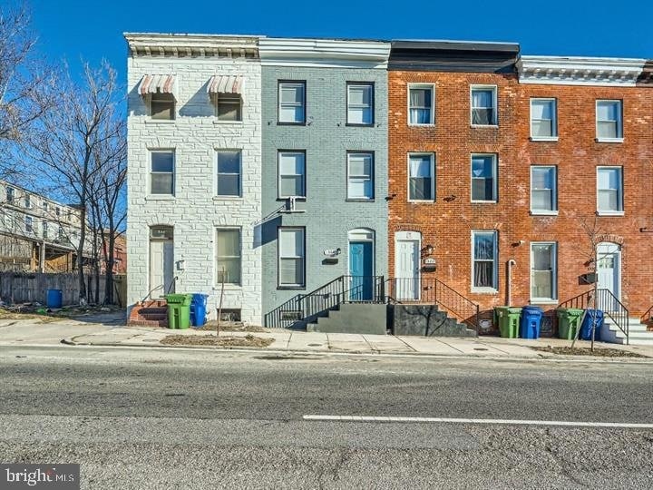 Foto principal - 1324 W Pratt St