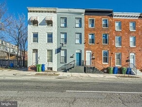 Building Photo - 1324 W Pratt St