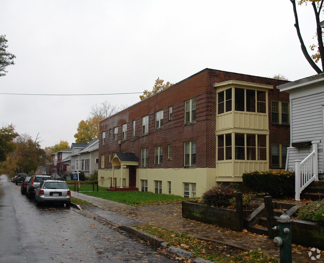 Building Photo - 97-101 Winne St