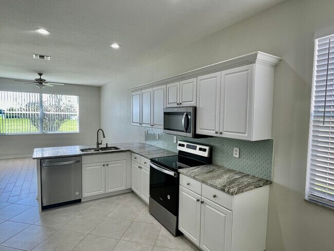 Foto del edificio - 10419 SW Southgate Ct