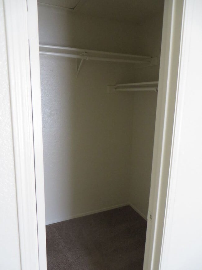 Foto del edificio - 2217 Katy Ln