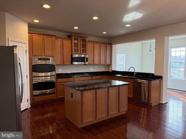 Foto del edificio - 45903 Peach Oak Terrace