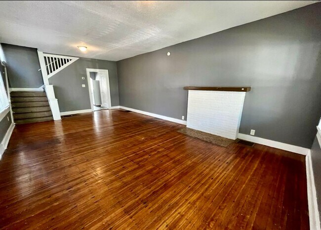 Photo - 2922-2924 Ruckle Street Apartment