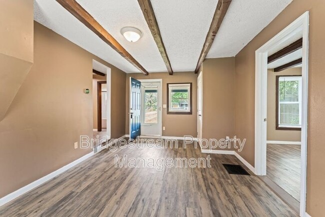 Building Photo - Prince Albert Blvd 106