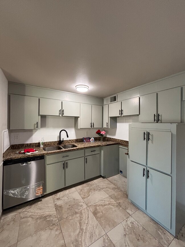 Just refreshed and brand new dishwasher - 7261 W Camelback Rd House