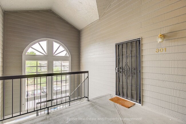 Photo - Evolve Real Estate: Top-Floor Condo in Prime Denver Location-Near DTC Available May 1st