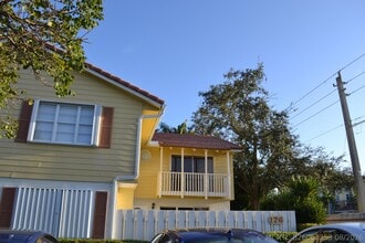 Building Photo - 176 Seabreeze Cir