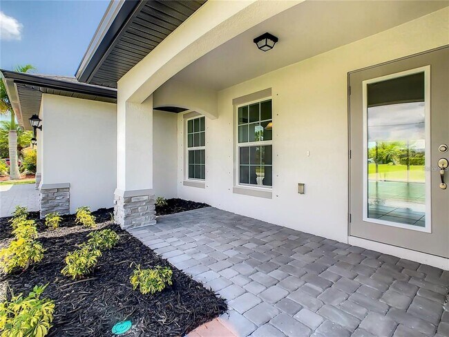Building Photo - 27307 Tierra Del Fuego Cir