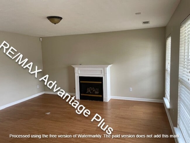 Building Photo - 10618 Irvin Pines Dr