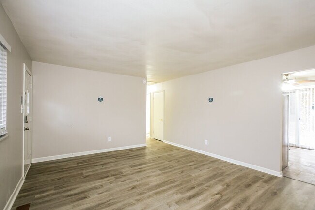 Foto del edificio - 51 N Galeston Ave