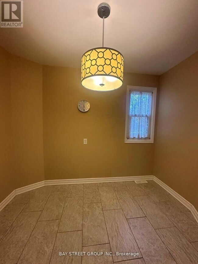 Photo du bâtiment - 135 Walmer Gardens