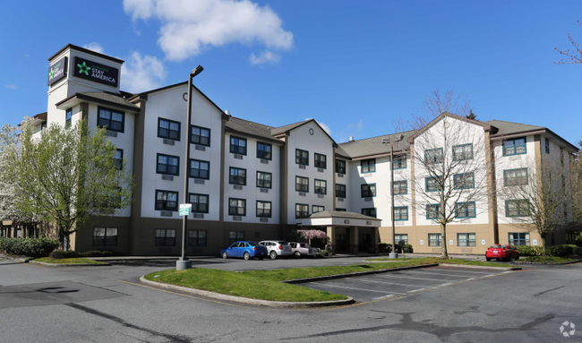 Exterior - Furnished Studio - Lynnwood