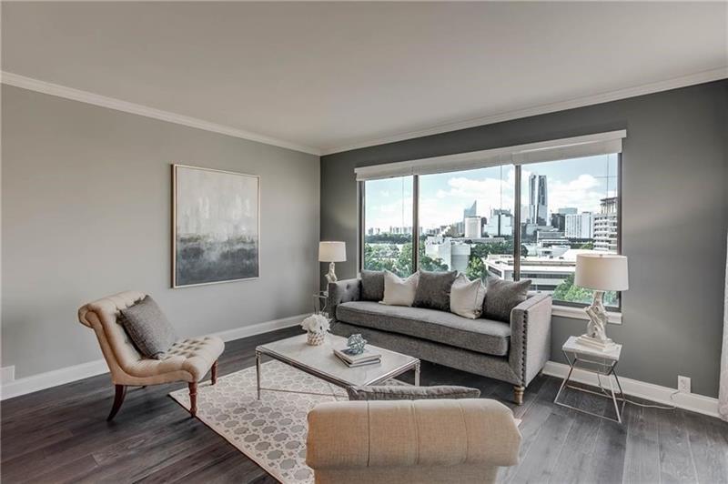 Foto principal - 3481 Lakeside Dr NE
