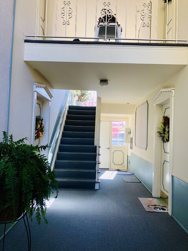 Foto del edificio - 29225 Hayes Rd
