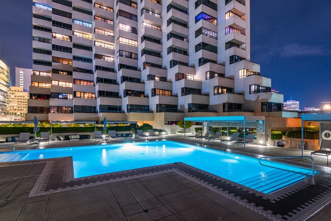 Foto del edificio - 700 Front St