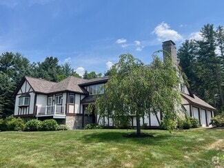 Building Photo - 2 Cider Mill Rd