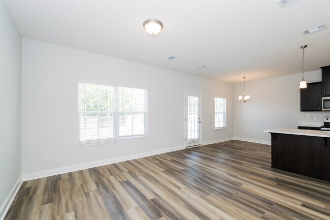 Foto del edificio - 126 Chaffseed Cir, Hinesville, GA