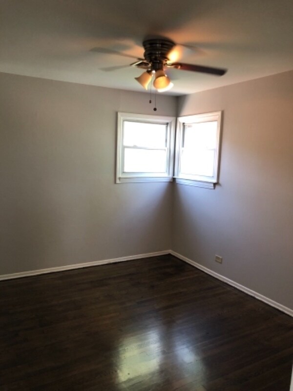 Building Photo - 409 Hickory St