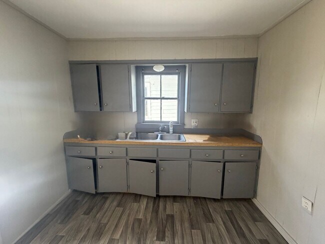 Foto del edificio - FOR RENT in LAFAYETTE!