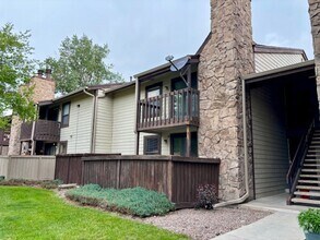 Building Photo - 7730 W 87th Dr
