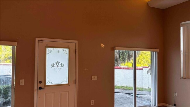 Building Photo - 9410 Citrus Glen Pl