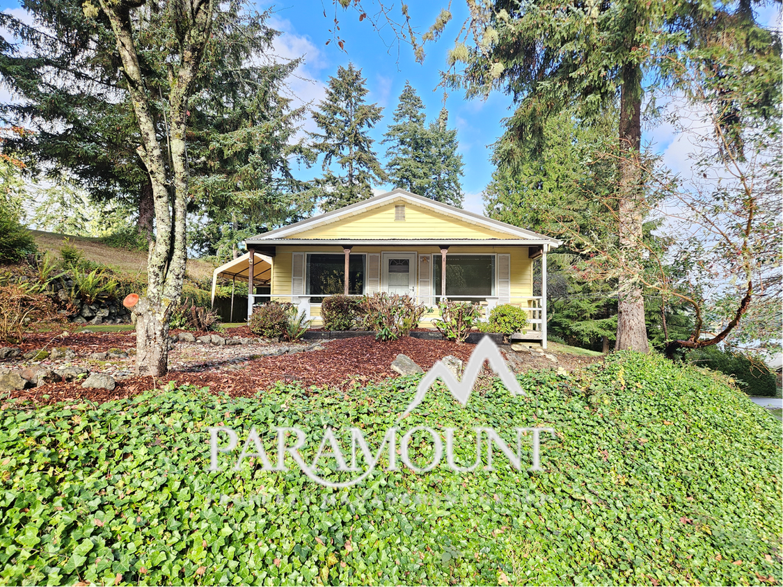 Primary Photo - Majestic and Private 1 Bedroom! Water/Sewe...