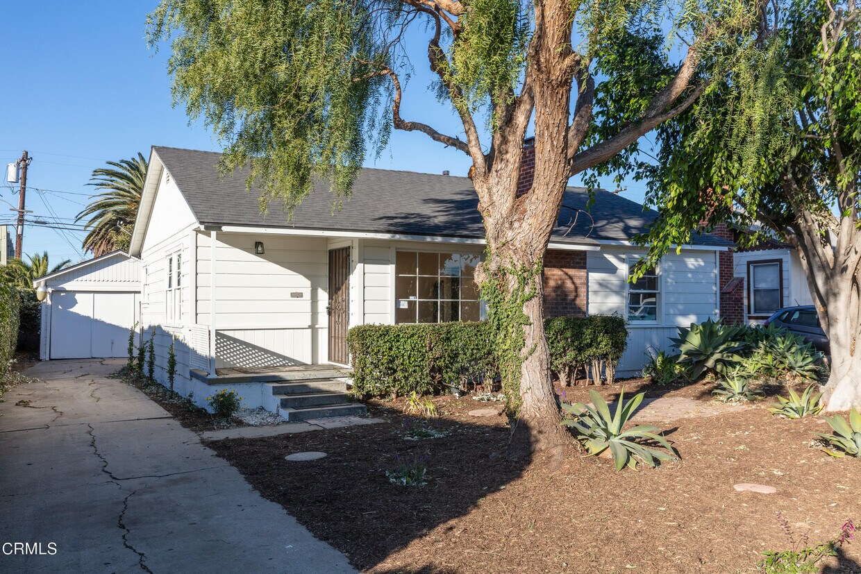 Primary Photo - 2263 Alameda Ave