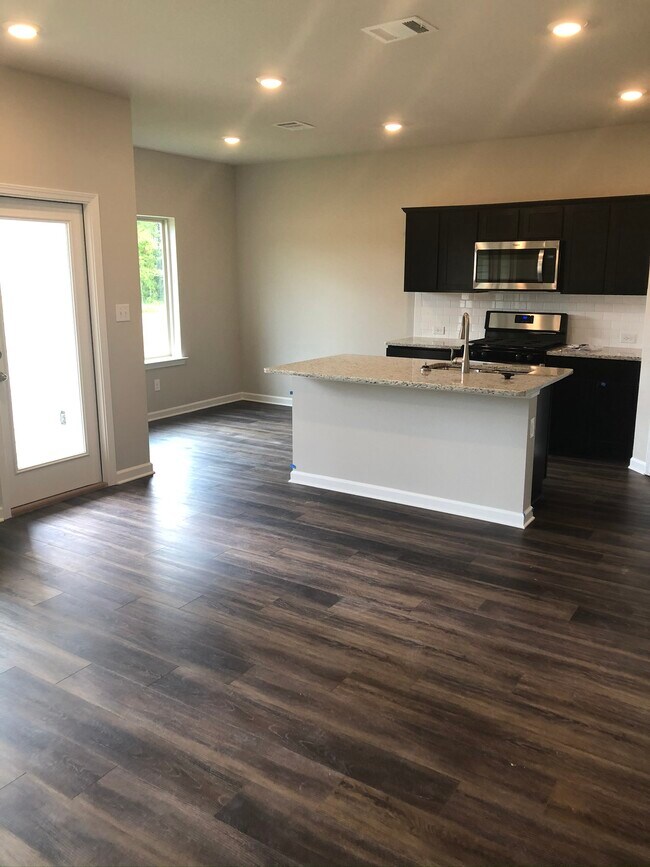 Foto del edificio - 40344 Sedgwick Ln